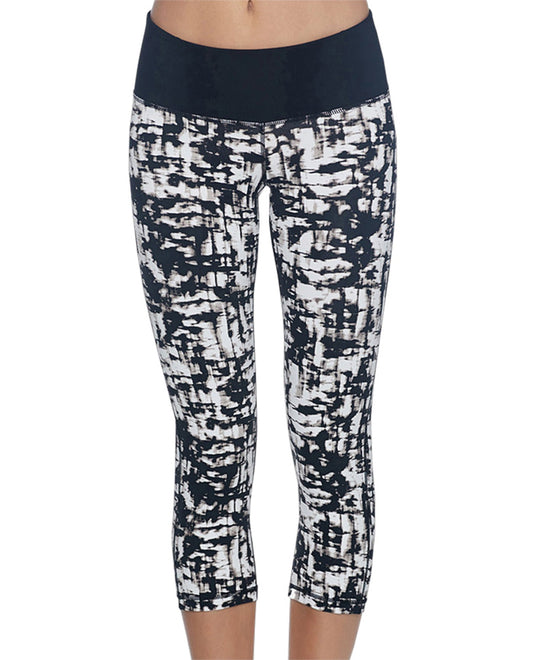 Front View of Body Glove Sport Black And White Work It Capri | BGS BLACK AND WHITE