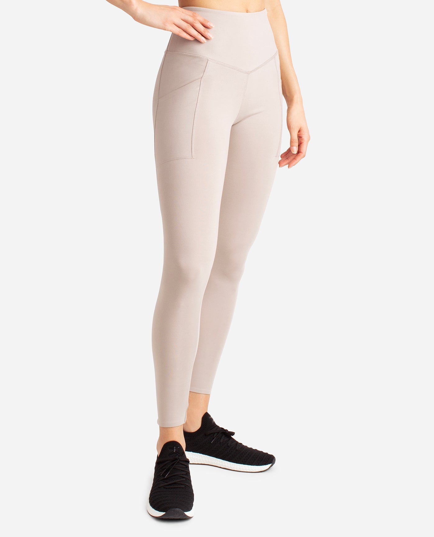 Side View Of Danskin Atmosphere Pacesetter 7/8 Legging | DSK ATMOSPHERE