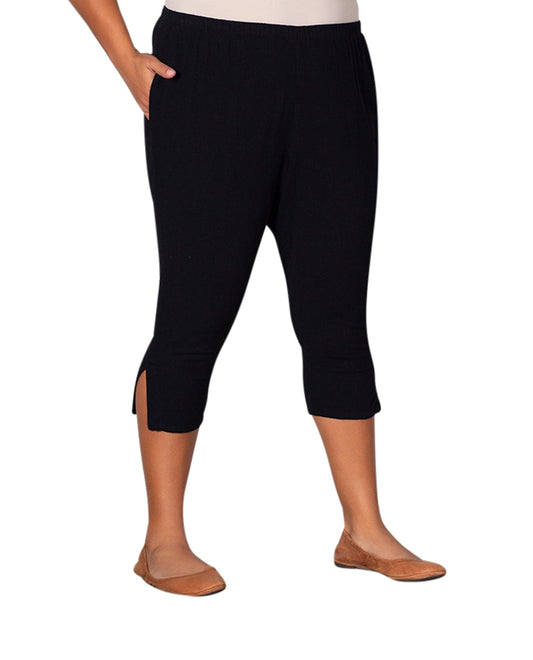 Front of Pull On Linen Plus Size Capri Pants | 001 OTPS Black