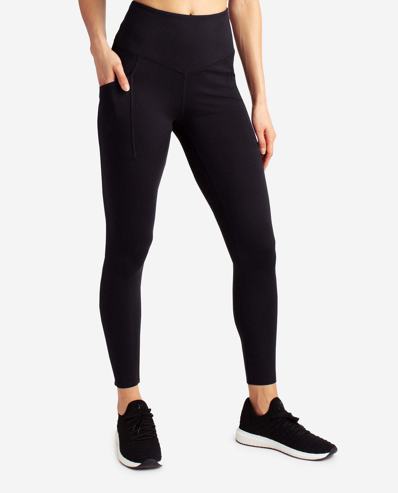 Side View Of Danskin Black Salt Pacesetter 7/8 Legging | DSK BLACK SALT